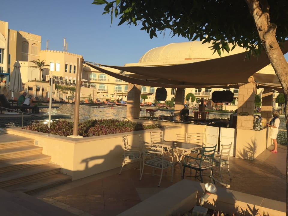 Poolbar Wyndham Garden Salalah Mirbat