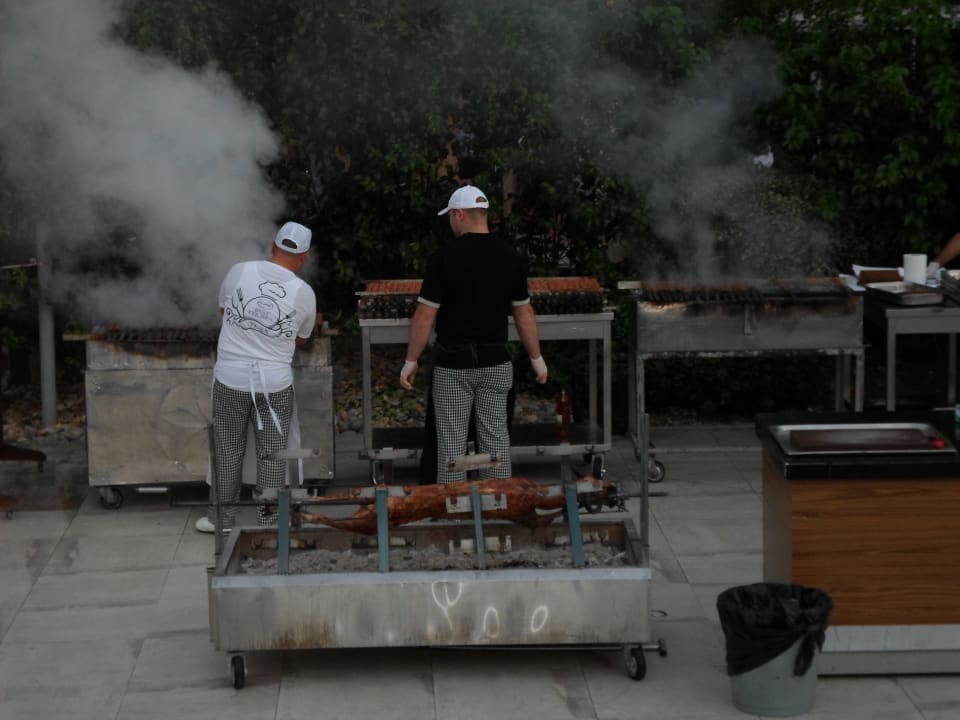 Immer frisch gegrilltes Alaiye Resort & Spa