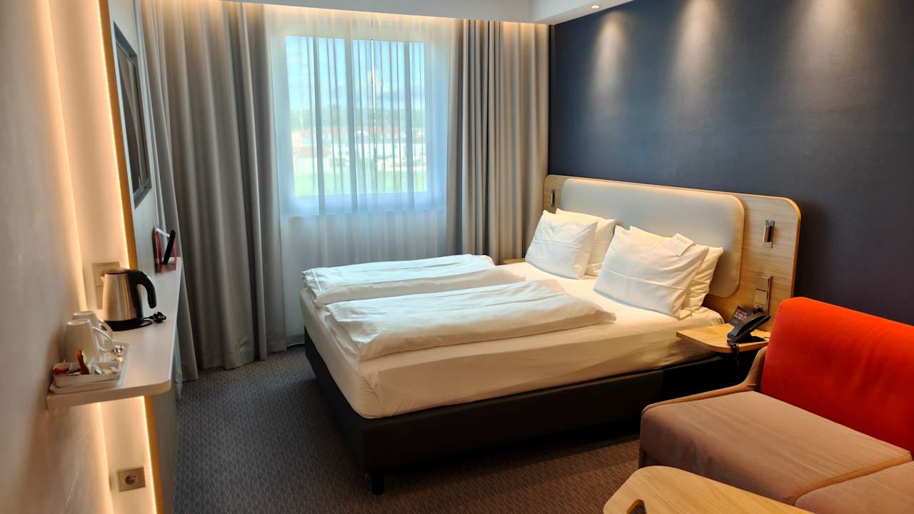 Zimmer Holiday Inn Express Ringsheim