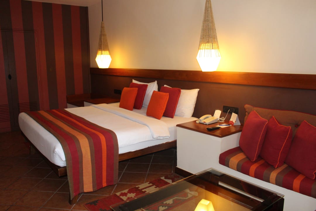 Riesiges Bett Hotel Cinnamon Citadel Kandy