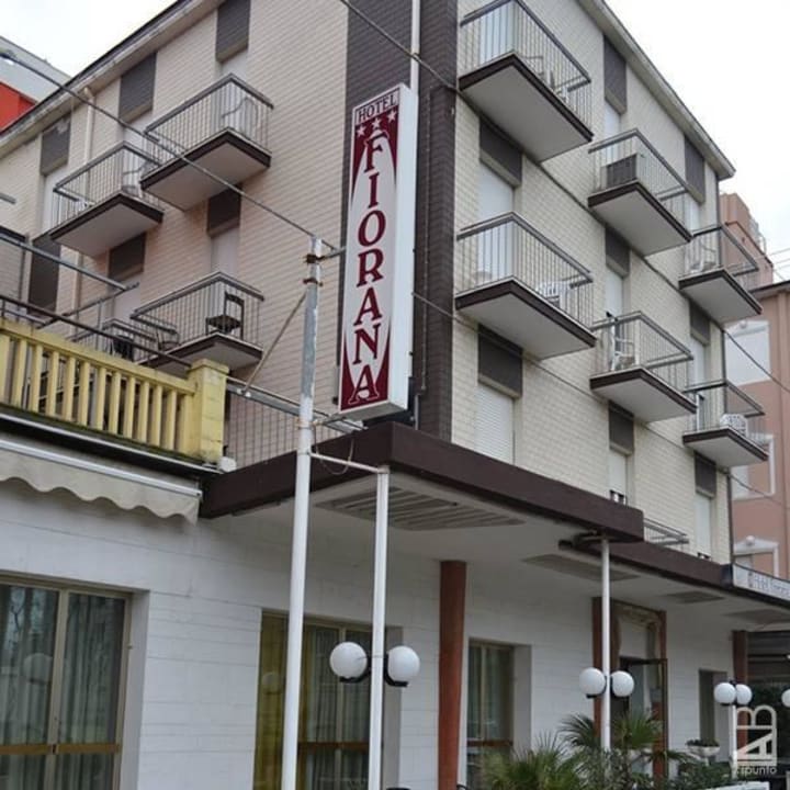 Www.hotelfiorana.it Hotel Riviera