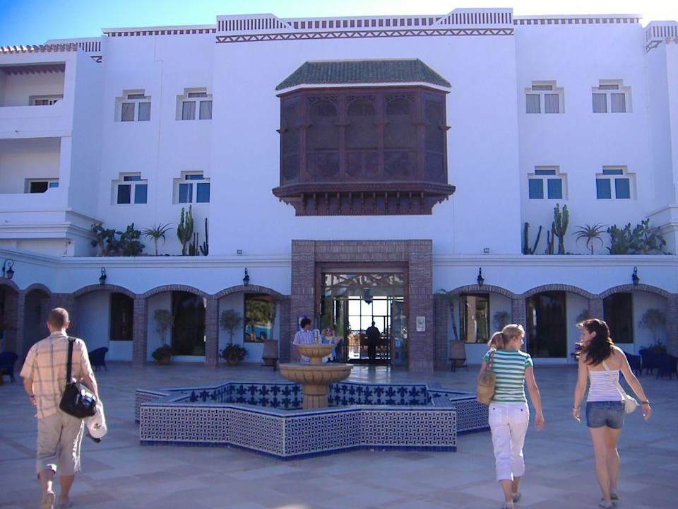 Hoteleingang Iberostar Waves Founty Beach