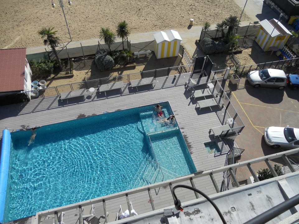 Geheizter Pool Hotel Adlon