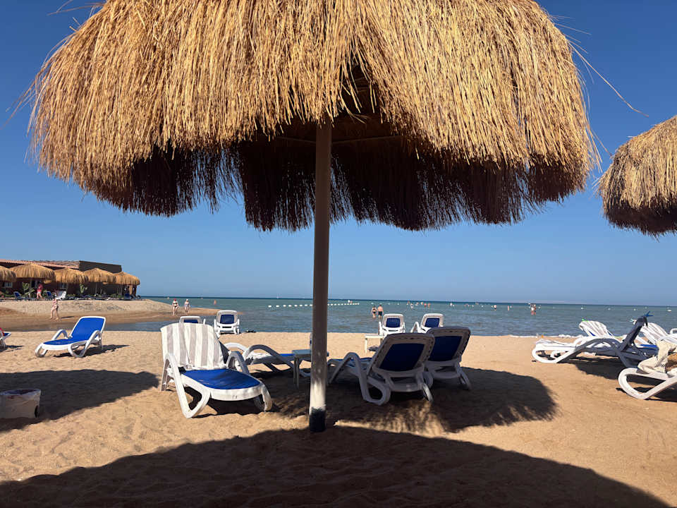 Strand Rewaya Majestic Resort