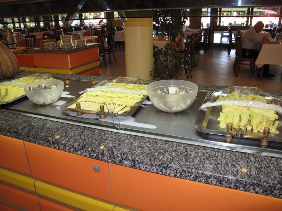 Buffet VONRESORT Golden Beach