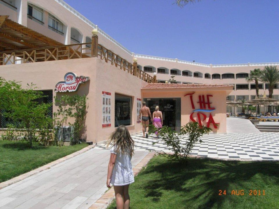 Spabereich beim Hauphaus im Poolbereich Beach Albatros Resort