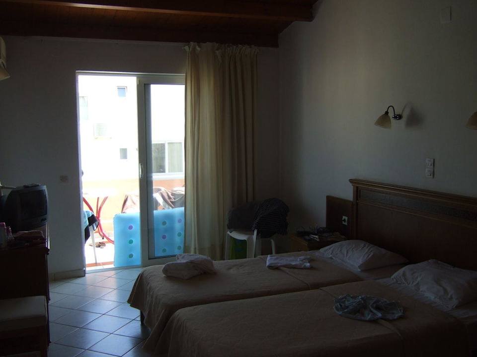 Das schöne Zimmer mit Balkon Dimitrios Village Beach Resort