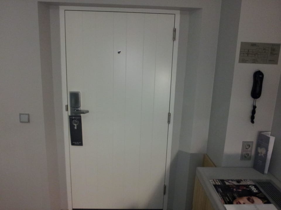 Zimmertür innen Hotel Het Arresthuis