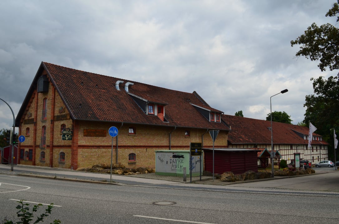 Außenansicht von der Straße Hotel Gut Voigtländer
