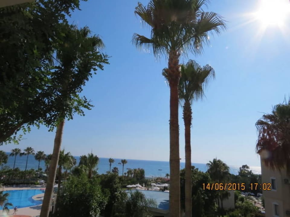 Blick vom Balkon Iz Flower Side Beach Hotel