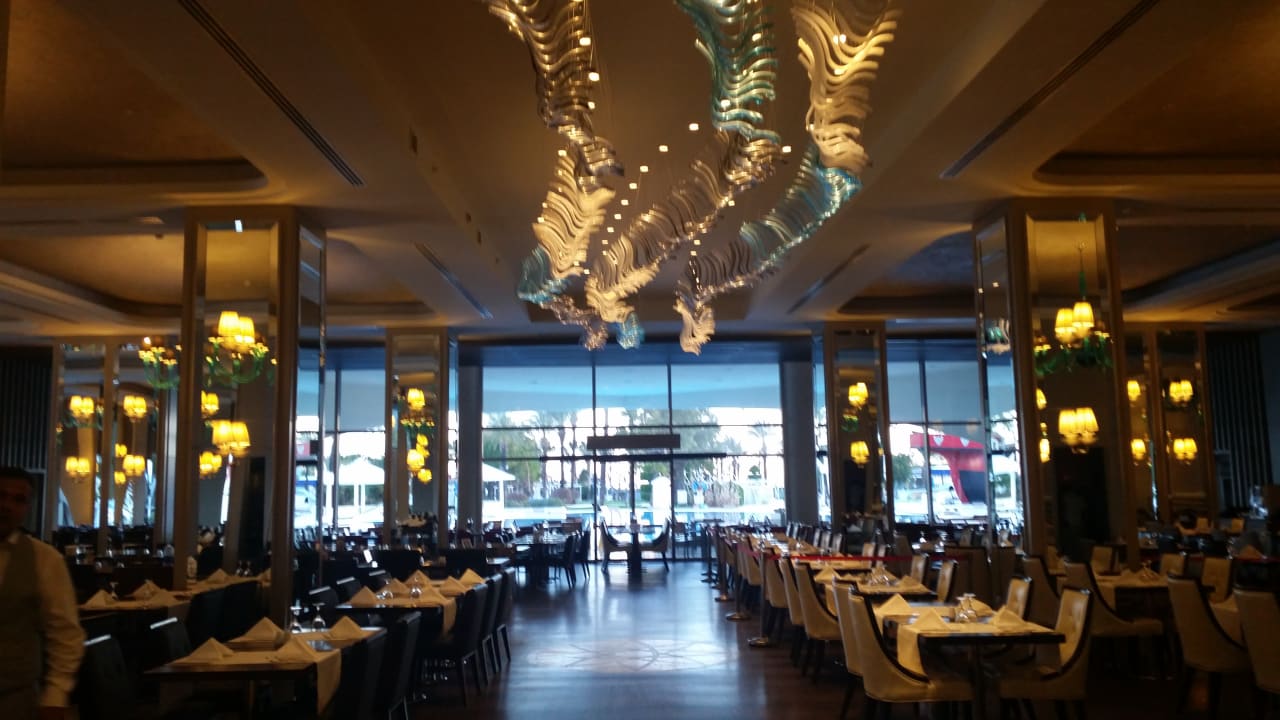 Restaurant Titanic Deluxe Lara