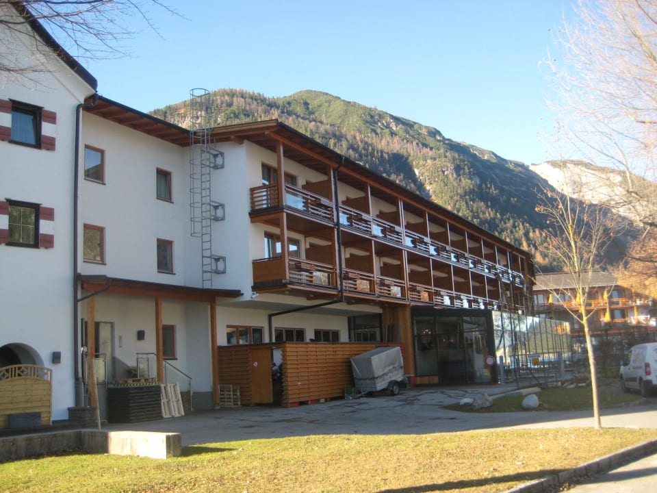 Blick vom See aufs Hotel aja Fürstenhaus am Achensee