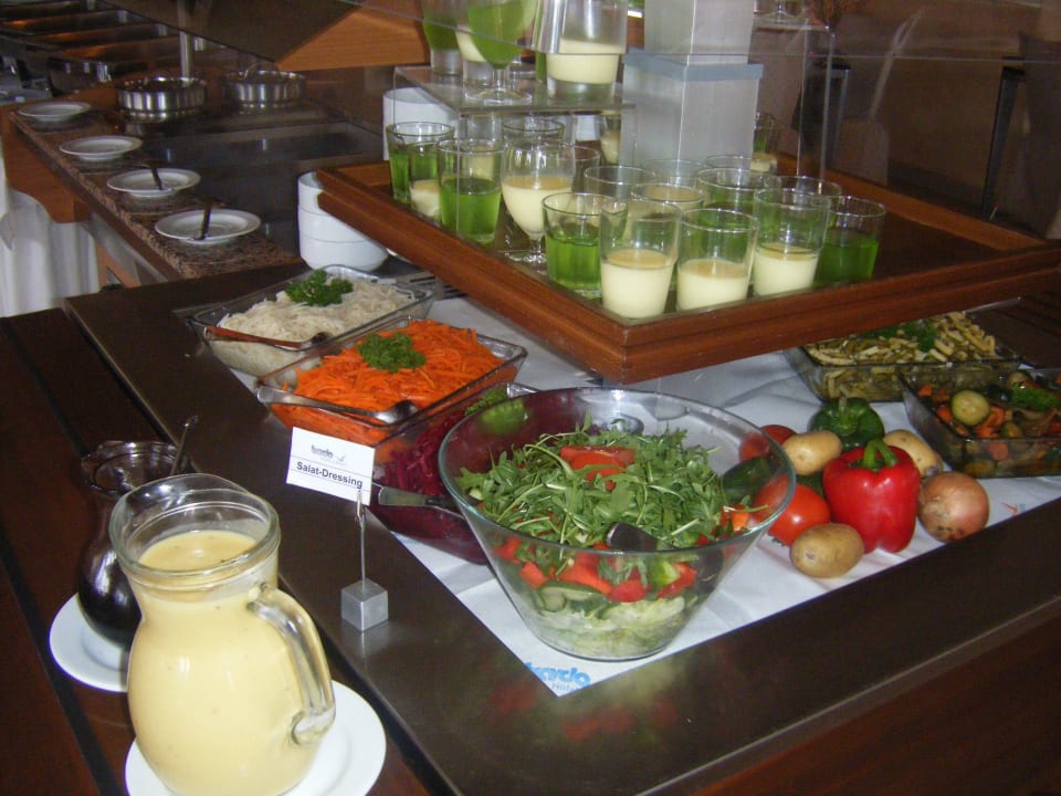 Teil vom Buffet Erzgebirgshotel Freiberger Höhe