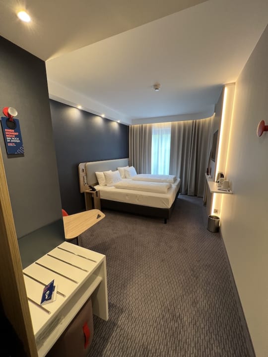 Zimmer Holiday Inn Express Göppingen