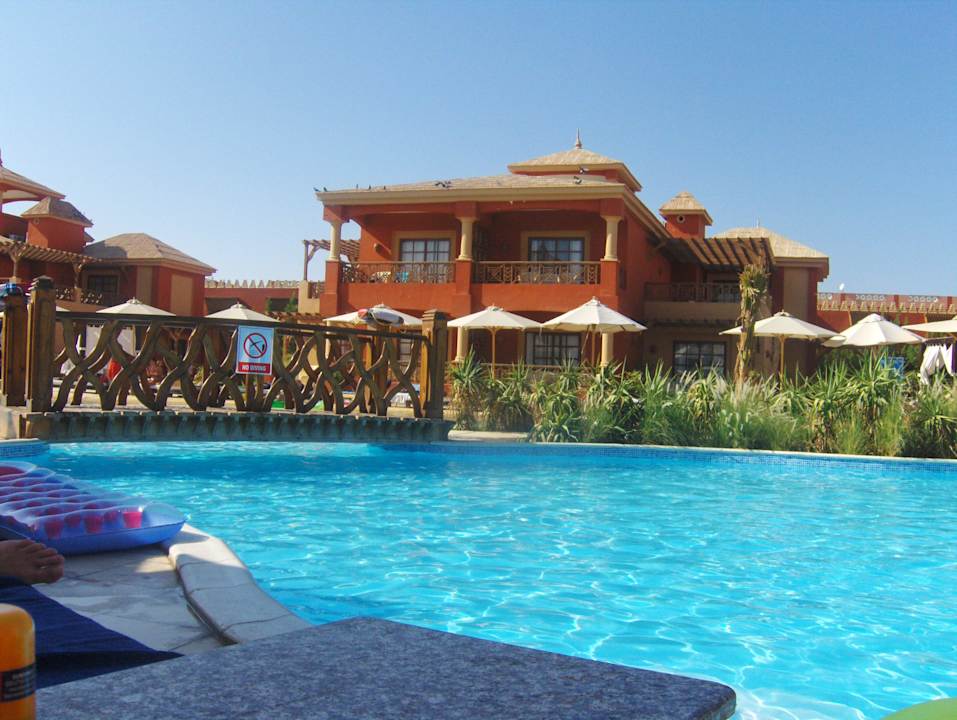 Eine klasse Erfrischung Pickalbatros Alf Leila Wa Leila Resort - Neverland Hurghada