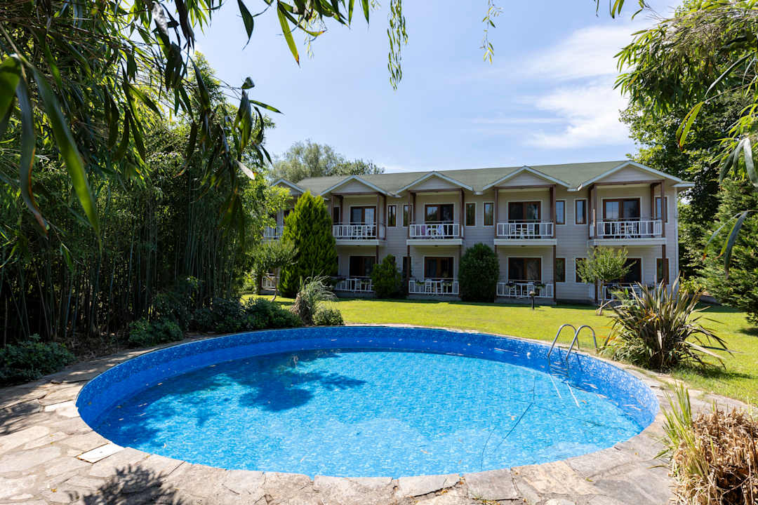 Pool Elite World Village İstanbul Polonezköy