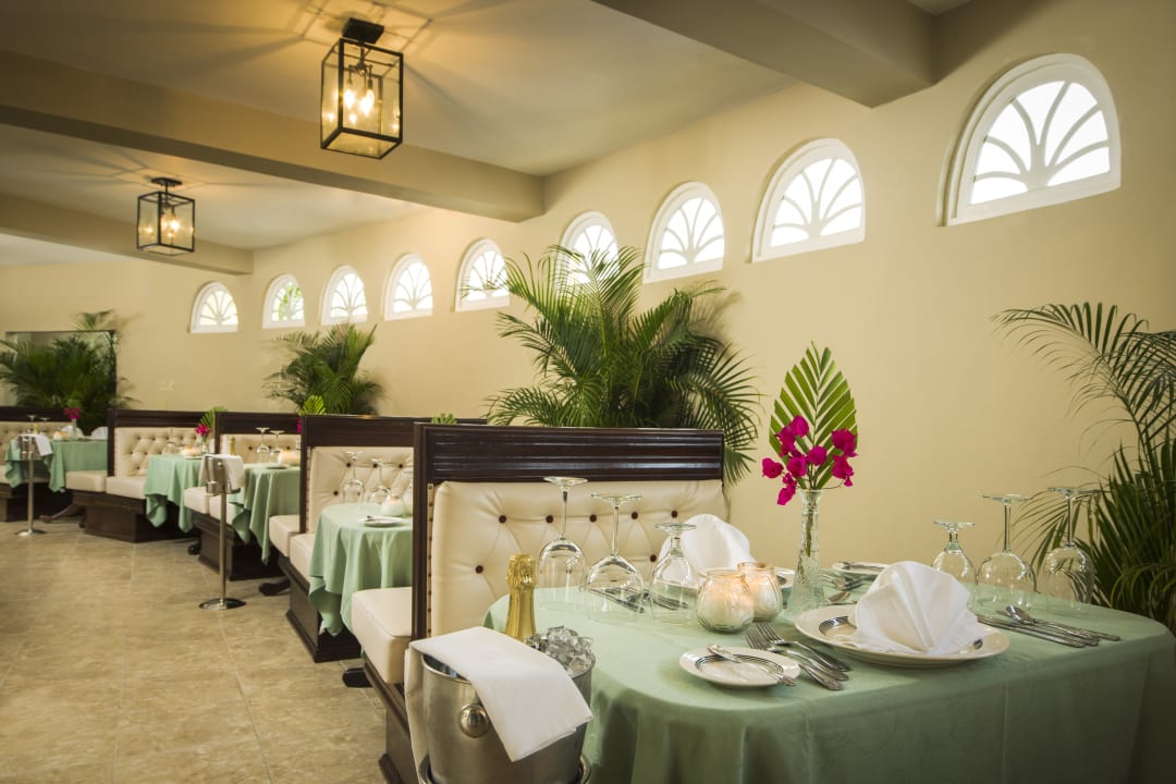 Gastro SeaGarden Beach Resort