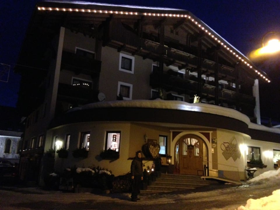 Der Eingangsbereich  Hotel Bergland