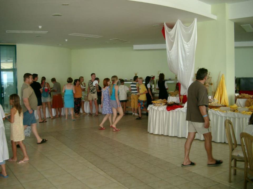 Restaurant innen Paradise Beach Hotel