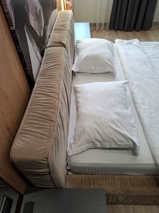 Zimmer Royal romantic apartment with bathtub