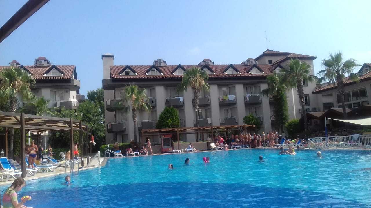 Außenansicht Hotel Orfeus Park