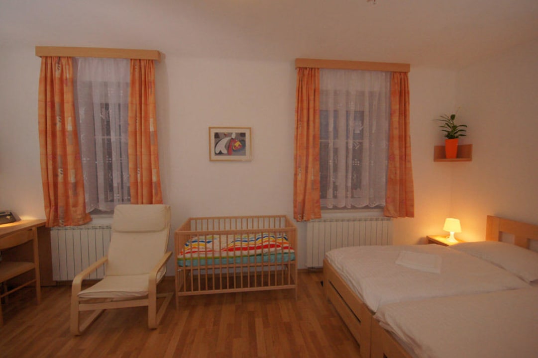 Dětská postýlka na požádání Hotel Garni Rambousek