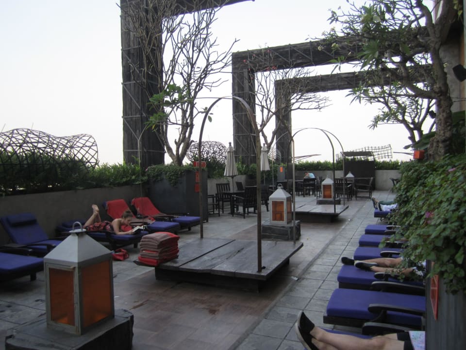 Pool mit Liegen Siam@Siam Design Hotel Bangkok