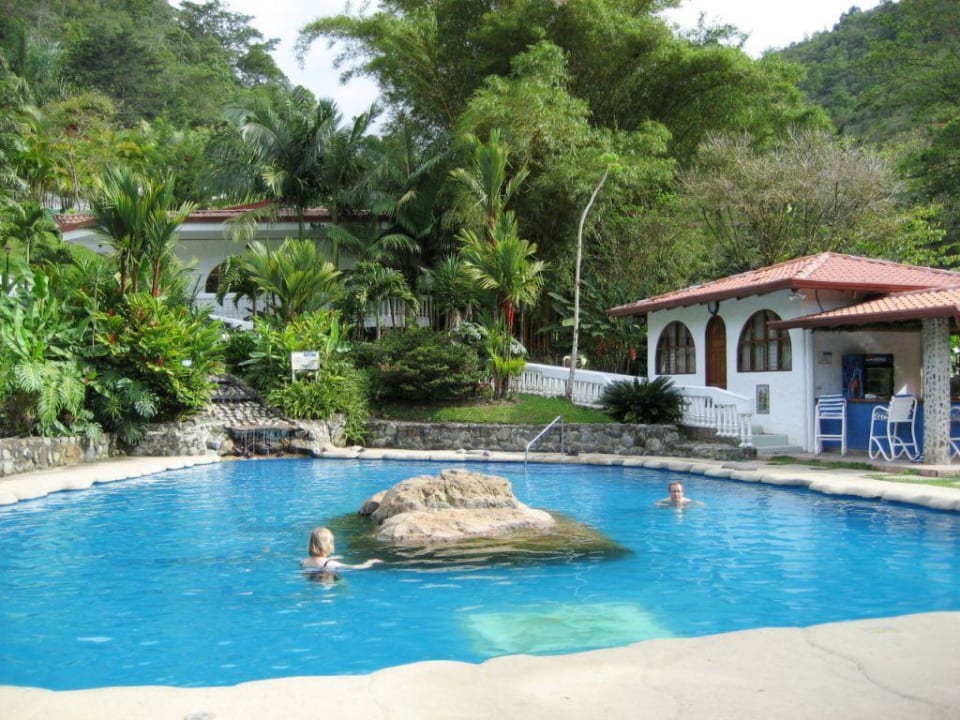 Poolansicht Hotel Rancho Perlas