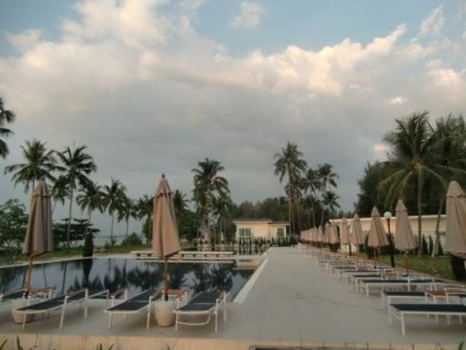 Pool am Meer Kantary Beach Hotel - KHAO LAK