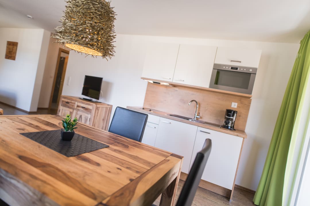 Zimmer Residence Martell Mountains