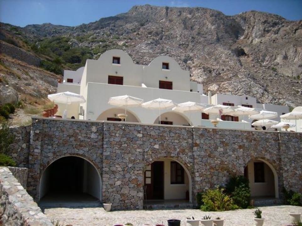 Blick vom Meer aufs Hotel Hotel Epavlis