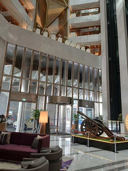 Lobby Al Bandar Rotana - Creek