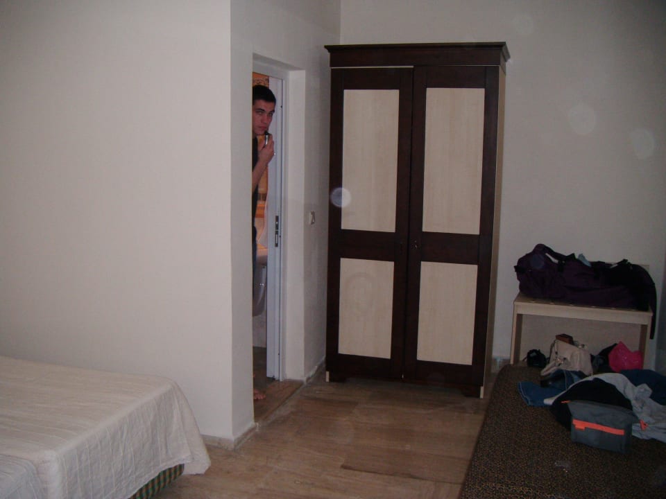 Zimmer Comca Manzara