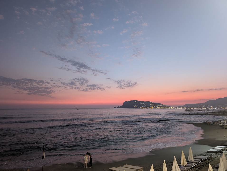 Strand Relax Beach Hotel