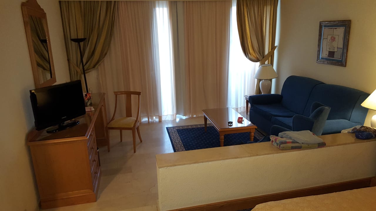 Wohnbereich im Zimmer  Hotel Riu Palace Jandia