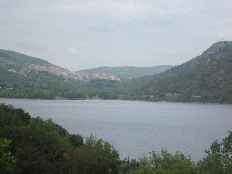 Lago di Gusana Hotel Taloro