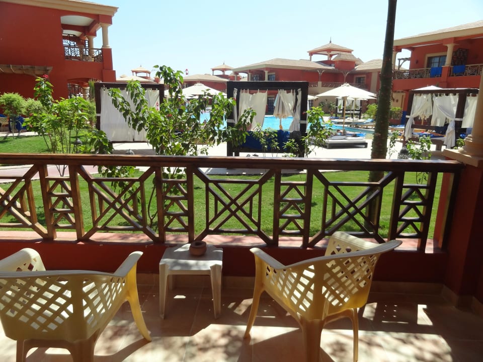 Veranda Pickalbatros Alf Leila Wa Leila Resort - Neverland Hurghada