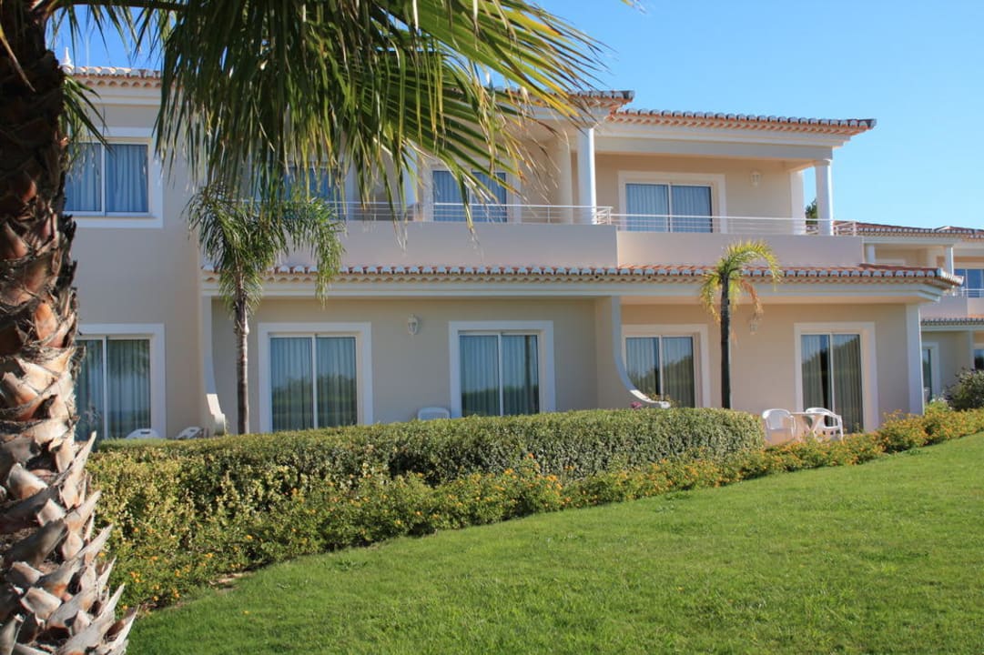 Ein weiteres Haus des Hotels Hotel Clube Porto Mos