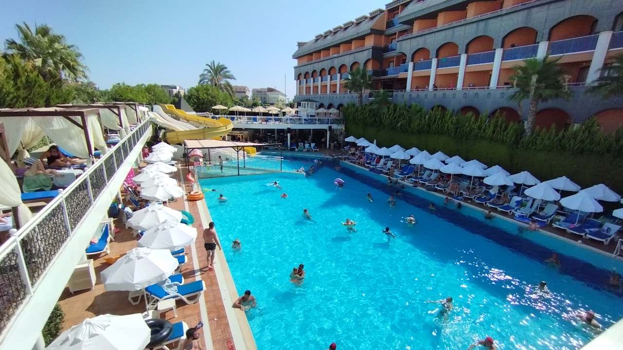 Pool Dream World Resort & Spa