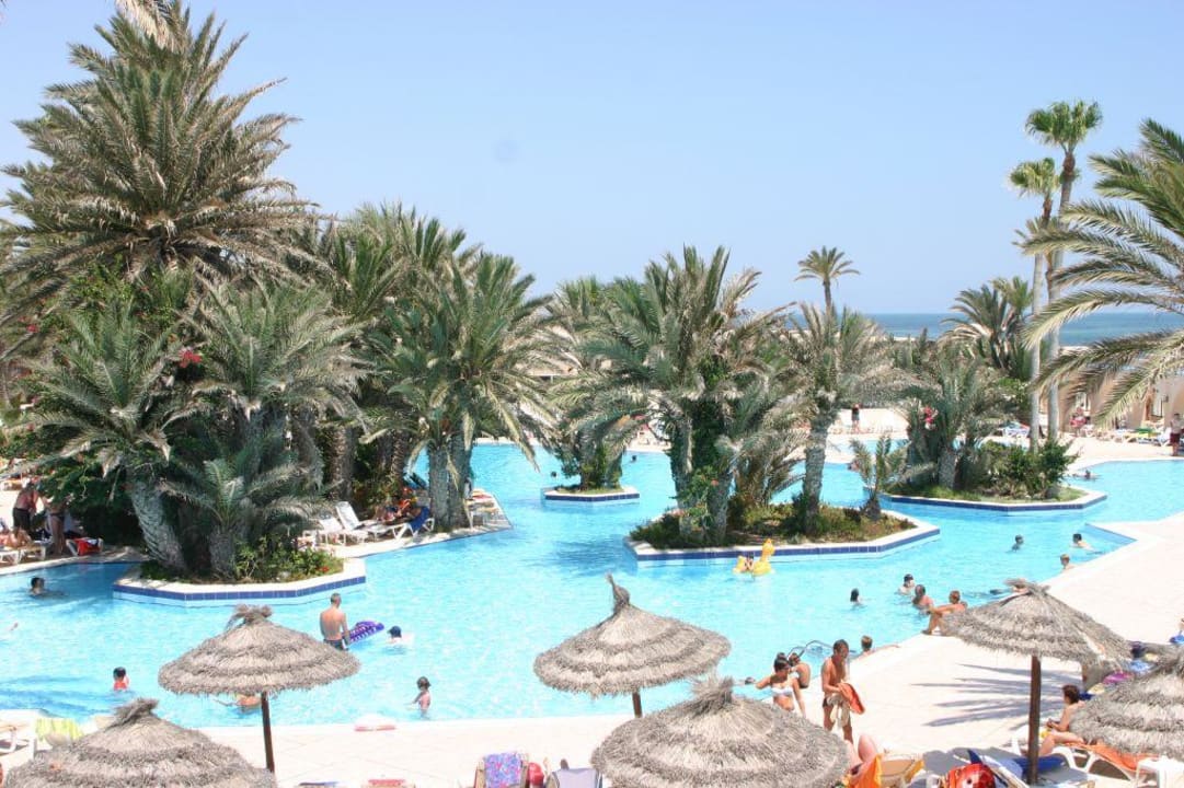 Pool Zita Beach Resort