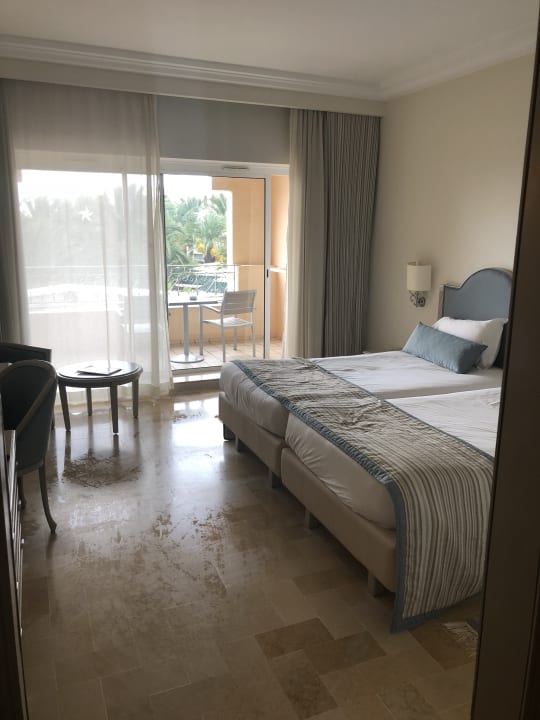Zimmer Iberostar Waves Averroes
