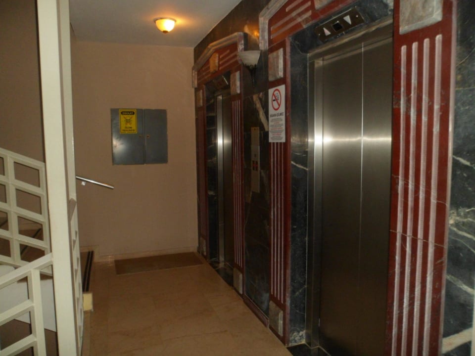 Aufzüge Seaden Corolla Hotel