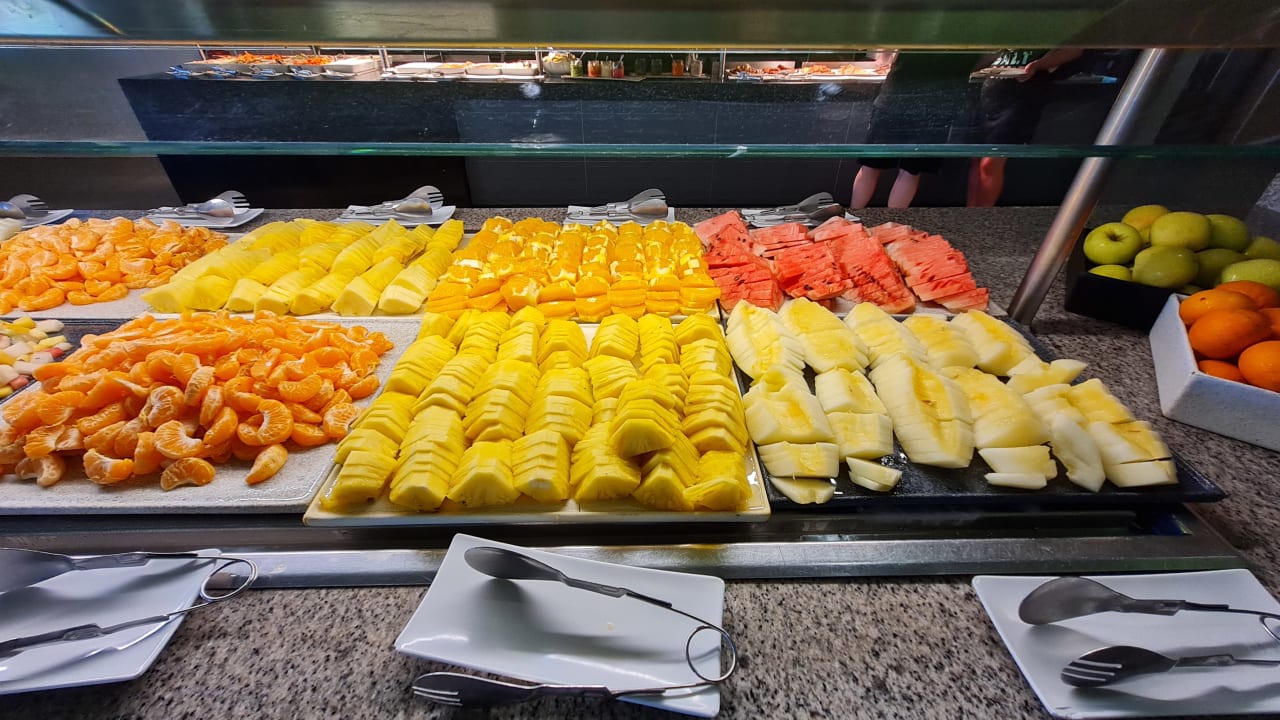 Gastro Hotel Riu Karamboa