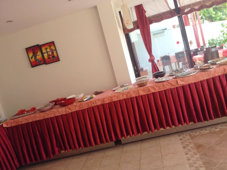 Buffet Hotel Side Elis