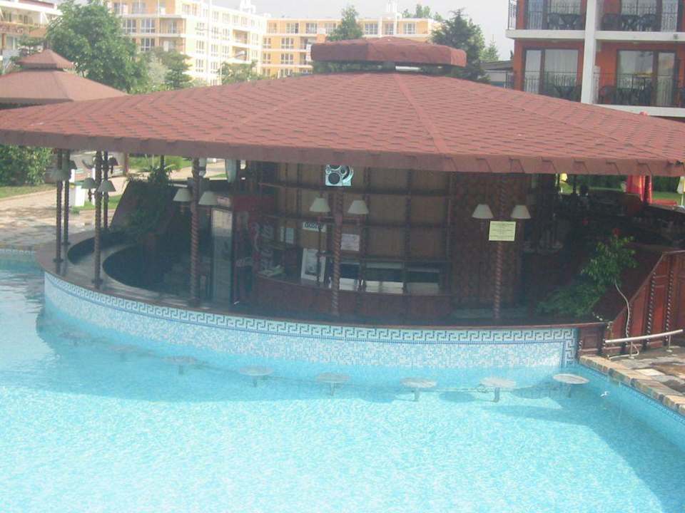 Poolbar Hotel Hrizantema