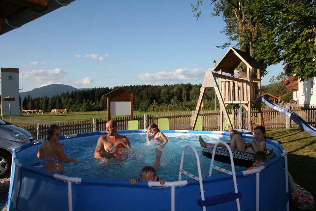 Pool Ferienhof Hackl
