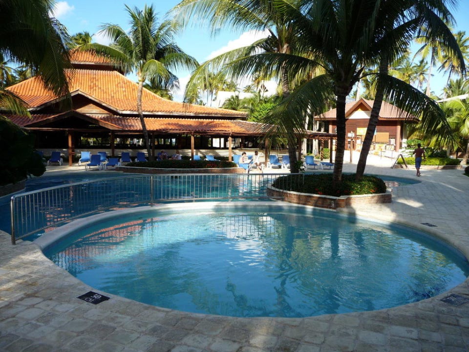 Einer der 3 Pool Villas Bavaro Resort & Spa