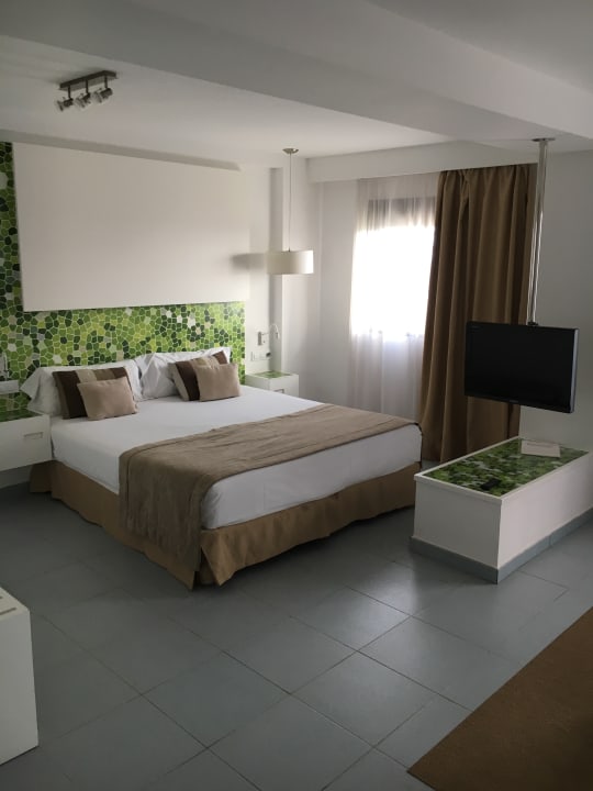 Zimmer Hotel LIVVO Anamar Suites