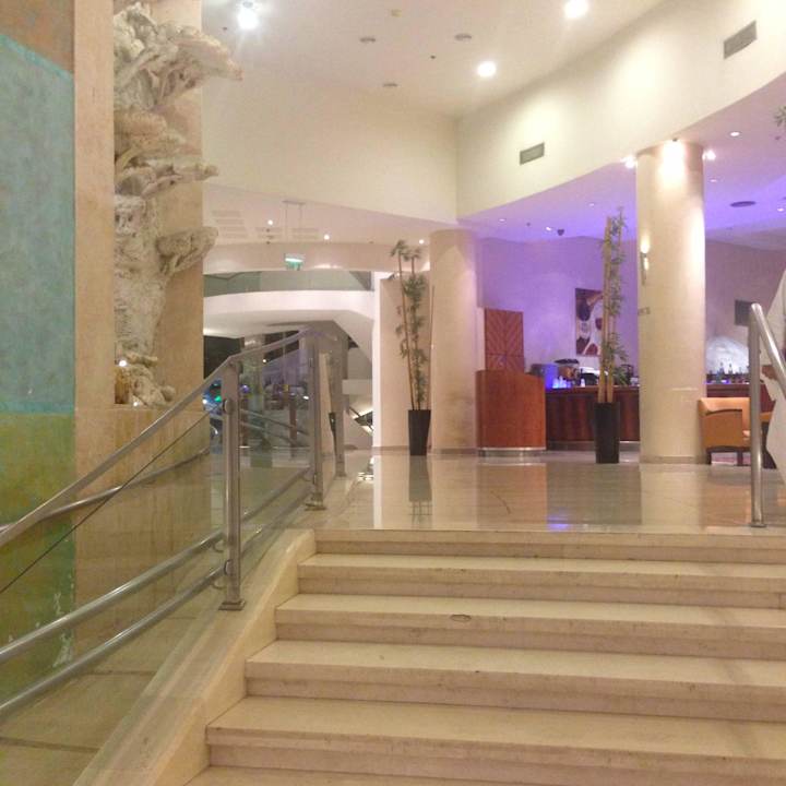 Lobby Royal Hotel Dead Sea