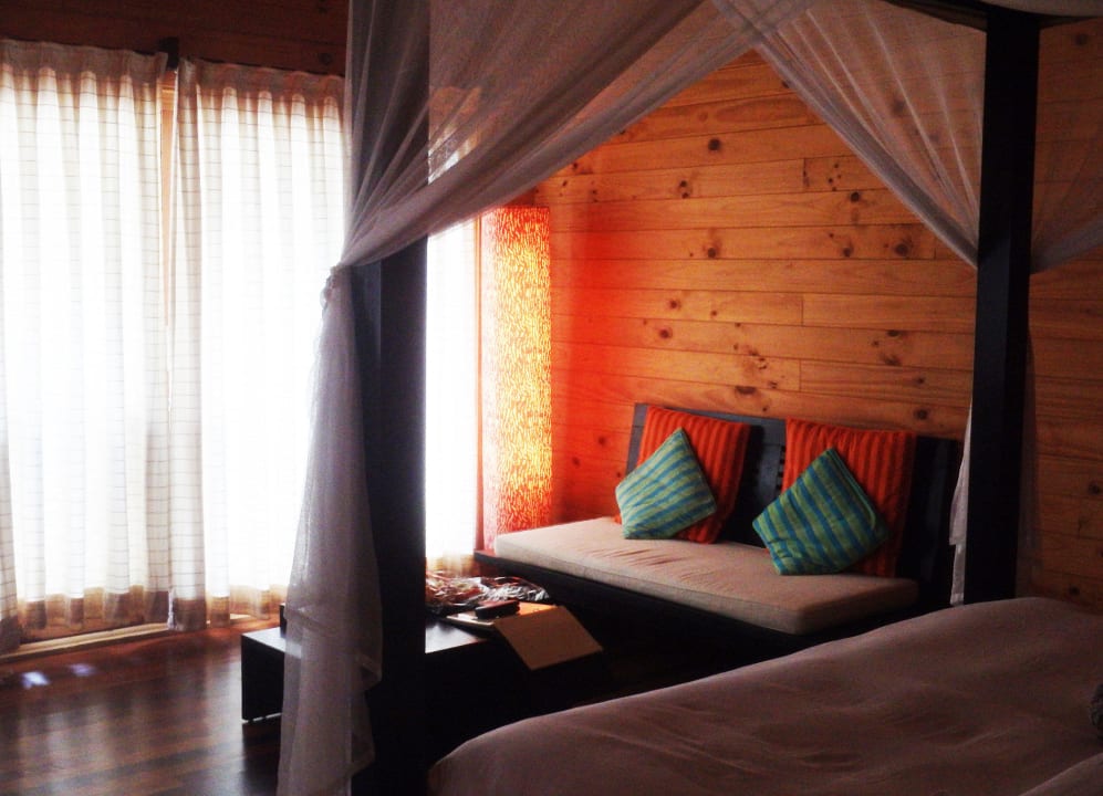 Honeymoon Meeru Maldives Resort Island